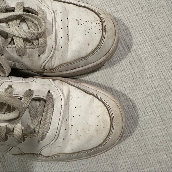 Adidas Women’s Hoops 3.0 Low Classic White Sneakers • Lace Up • Women’s 9 - Picture 4 of 10